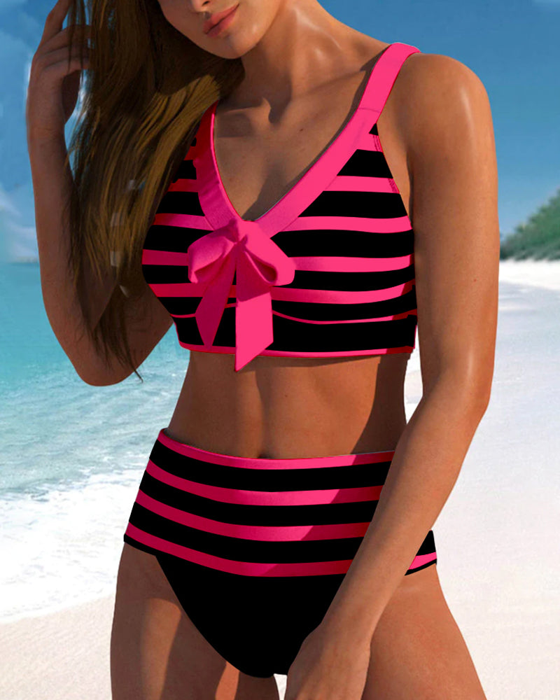 Bikini s visokim strukom i prugama