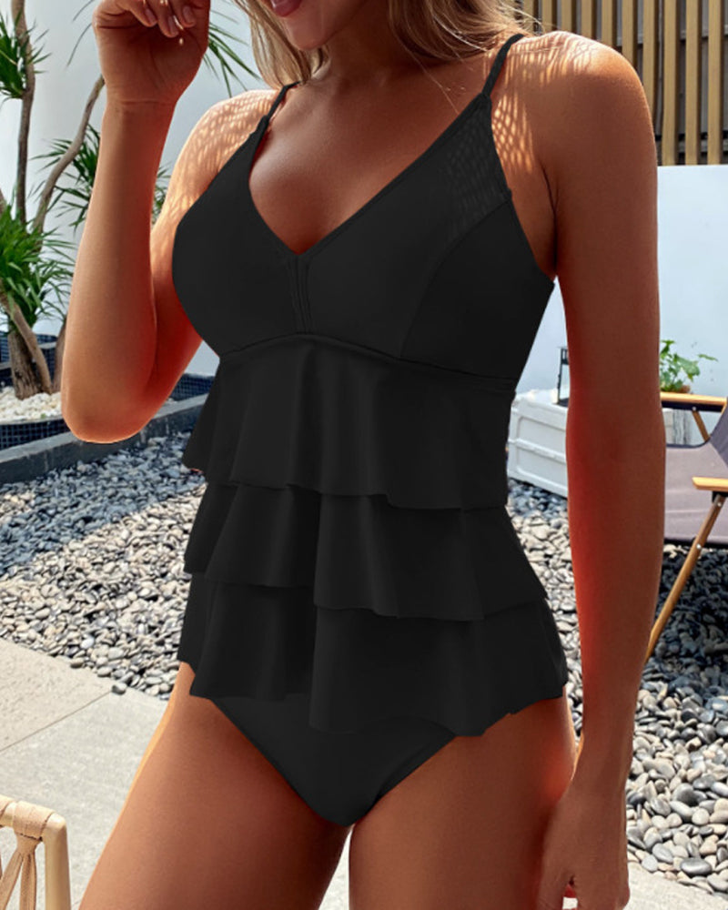 Lia - Elegantan Jednobojni Kupći Kostim s Chic Volanima